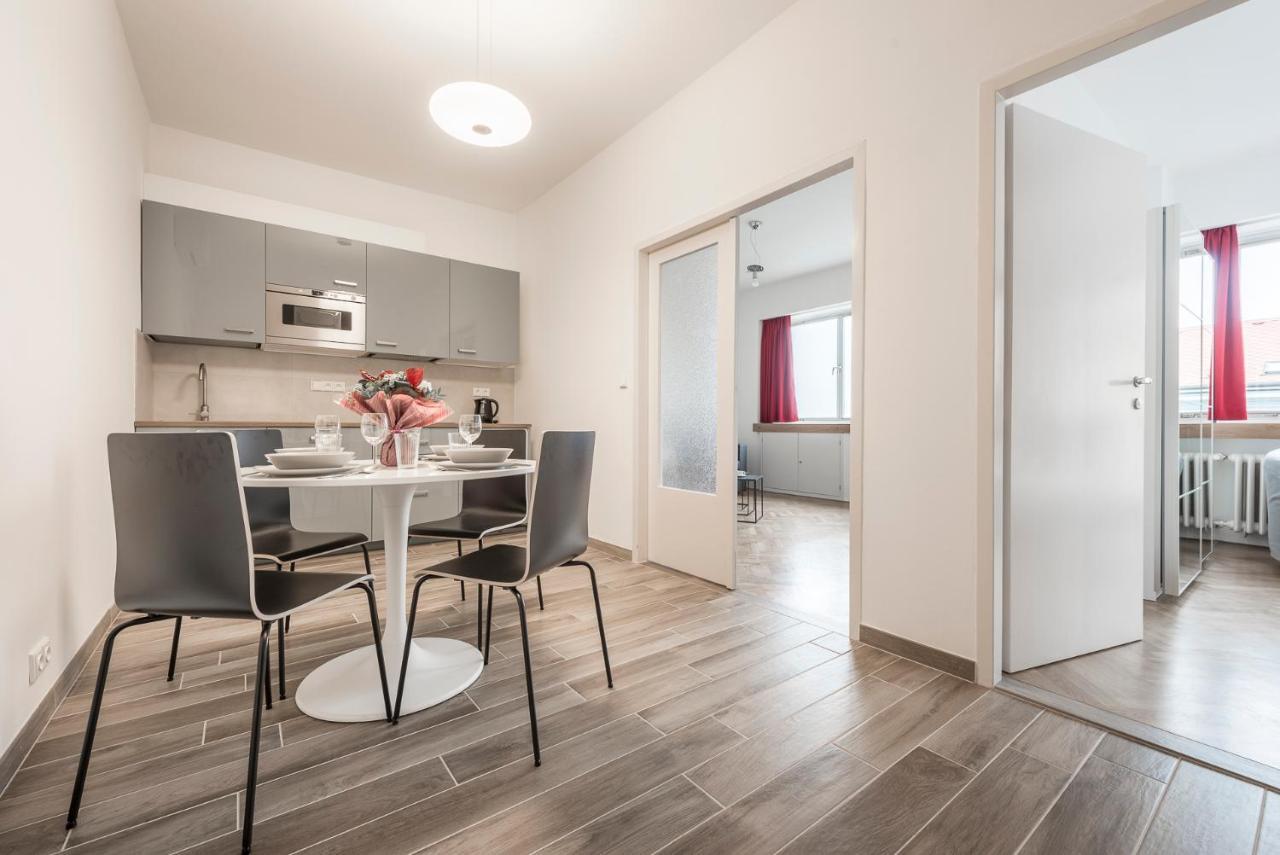 Merkur Apartments Прага Экстерьер фото